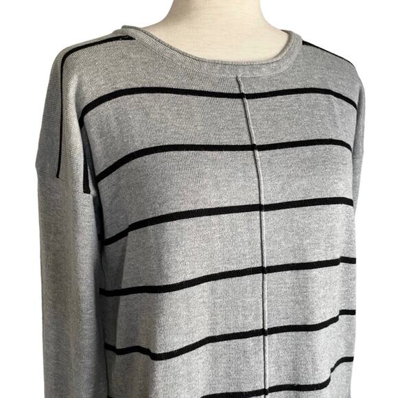 FOREVER 21 Gray and Black Stripe Comfy Oversized Tunic Sweater Size Medium - Picture 3 of 8